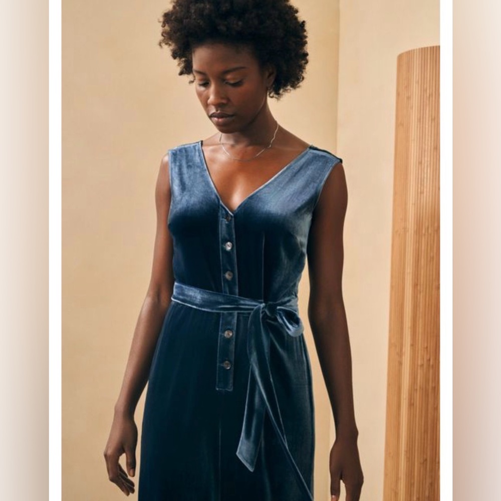 Faherty velvet jumpsuit - Picture 2 of 6
